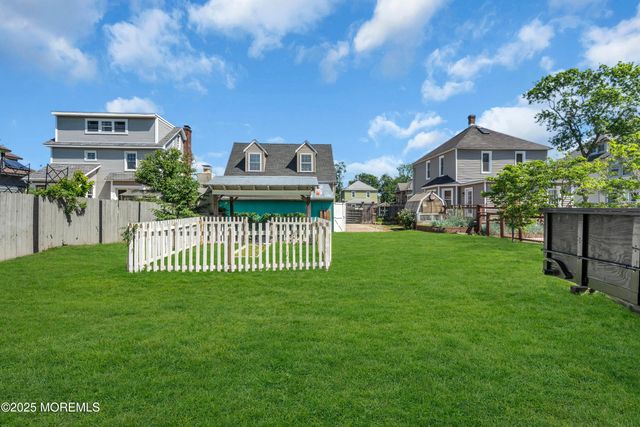 208 Cedar Street, Lakehurst, NJ 08733