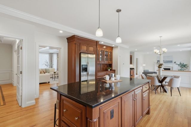 340 S Main St, Andover, MA 01810