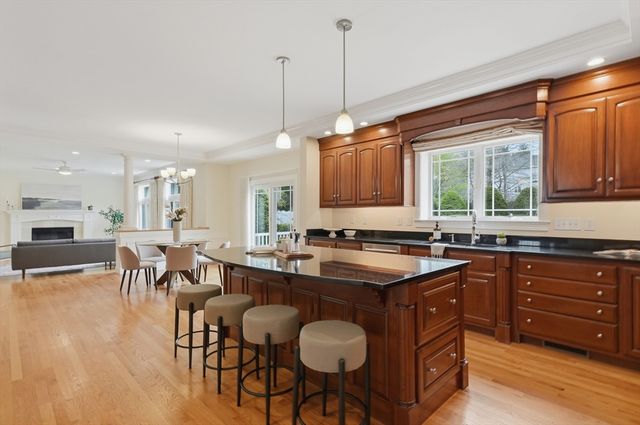 340 S Main St, Andover, MA 01810
