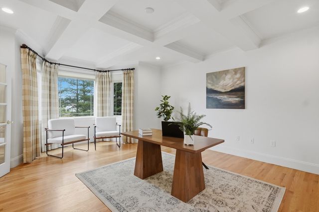 340 S Main St, Andover, MA 01810