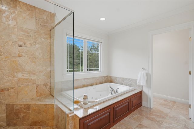 340 S Main St, Andover, MA 01810