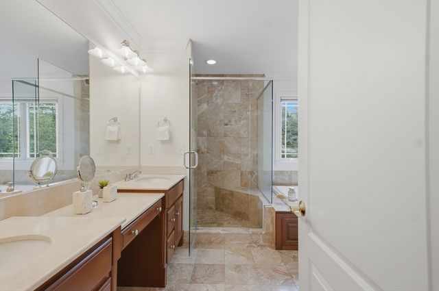 340 S Main St, Andover, MA 01810