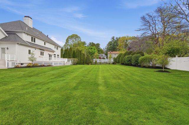340 S Main St, Andover, MA 01810