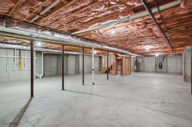 340 S Main St, Andover, MA 01810