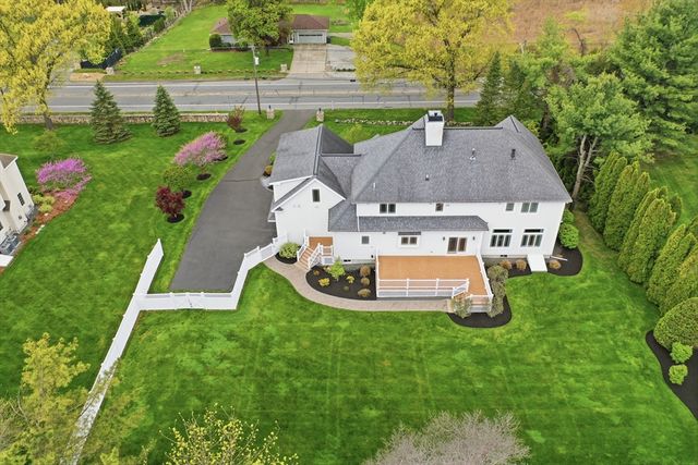 340 S Main St, Andover, MA 01810
