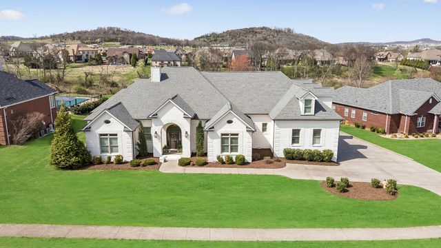 121 Tattnall Ct, Gallatin, TN 37066