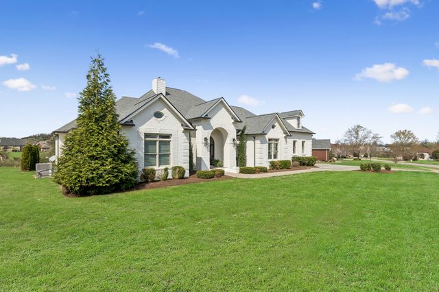 121 Tattnall Ct, Gallatin, TN 37066