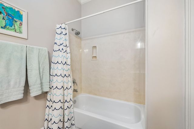 121 Tattnall Ct, Gallatin, TN 37066