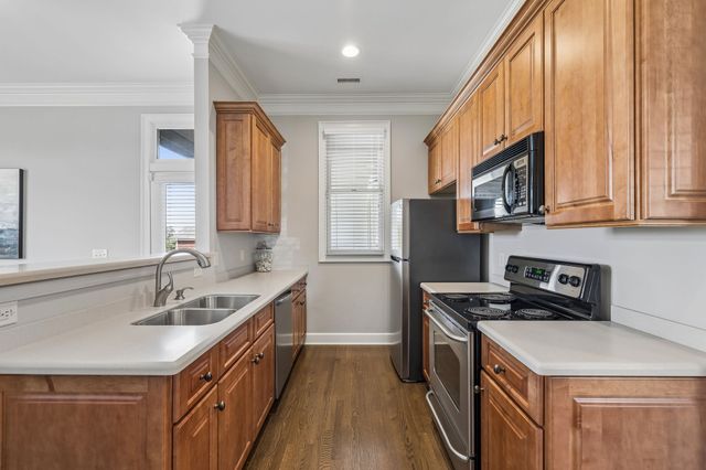 121 Tattnall Ct, Gallatin, TN 37066