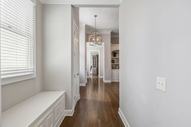 121 Tattnall Ct, Gallatin, TN 37066