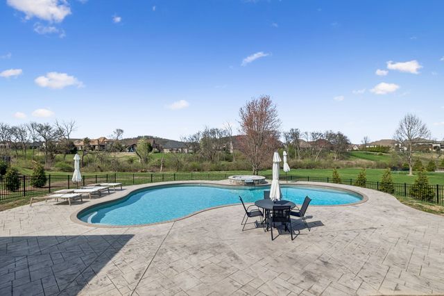 121 Tattnall Ct, Gallatin, TN 37066