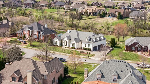 121 Tattnall Ct, Gallatin, TN 37066