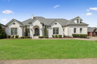 121 Tattnall Ct, Gallatin, TN 37066