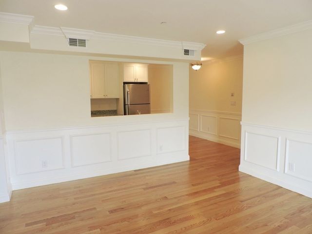 153 Sumner St 6, Quincy, MA 02169