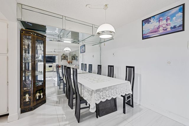 1200 Hibiscus Avenue 201, Pompano Beach, FL 33062