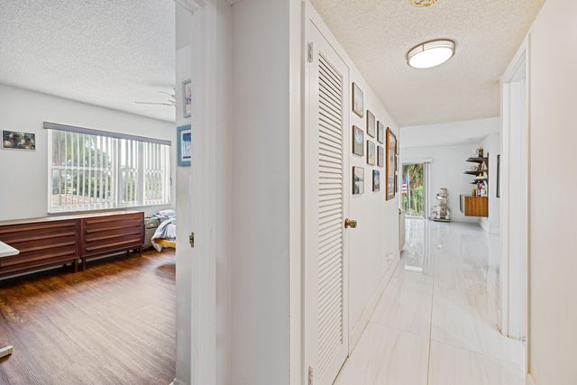 1200 Hibiscus Avenue 201, Pompano Beach, FL 33062