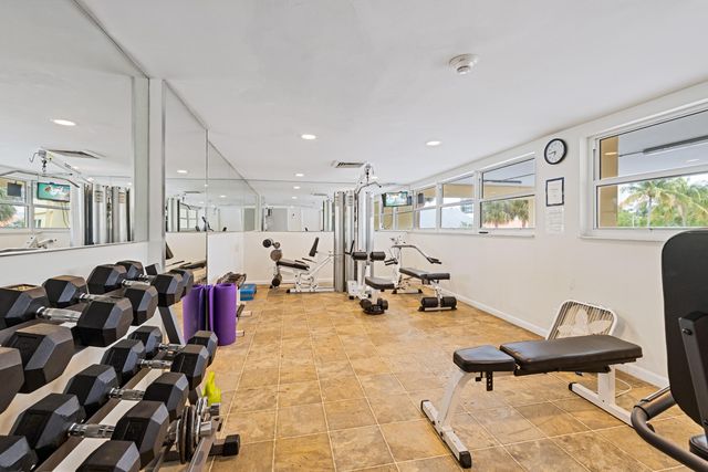 1200 Hibiscus Avenue 201, Pompano Beach, FL 33062