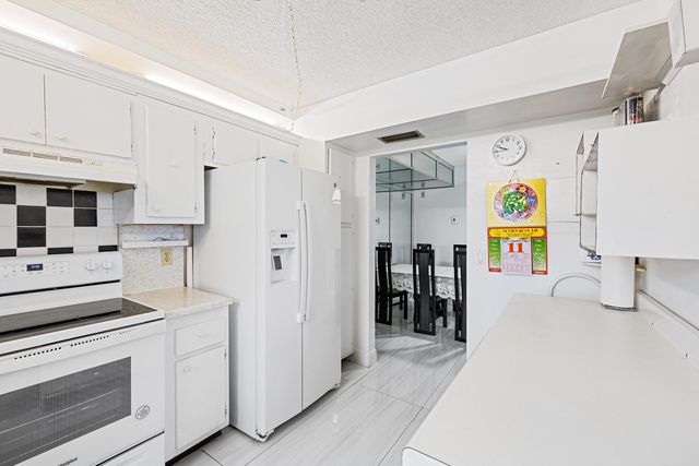 1200 Hibiscus Avenue 201, Pompano Beach, FL 33062