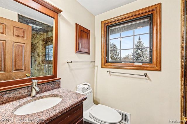 2141 Michele Drive, Troy, MI 48085