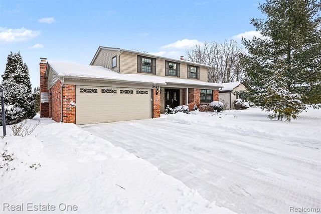 2141 Michele Drive, Troy, MI 48085