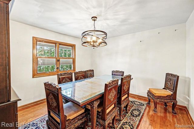 2141 Michele Drive, Troy, MI 48085