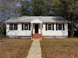 97 Grant Street, Chickasaw, AL 36611