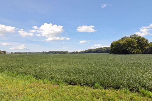 24x3 Holy Name Drive, Medina, MN 55340