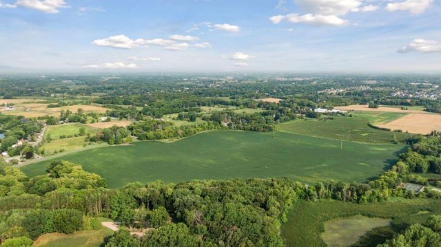 24x3 Holy Name Drive, Medina, MN 55340