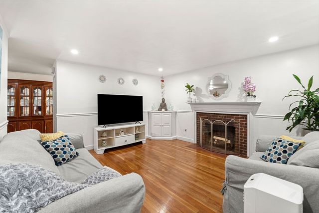 5 Main St, Acton, MA 01720