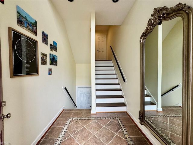 530 Hampton PL, Portsmouth, VA 23704