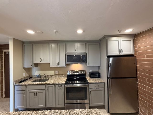 115 Squantum Street 815, Quincy, MA 02171