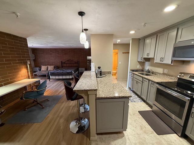 115 Squantum Street 815, Quincy, MA 02171