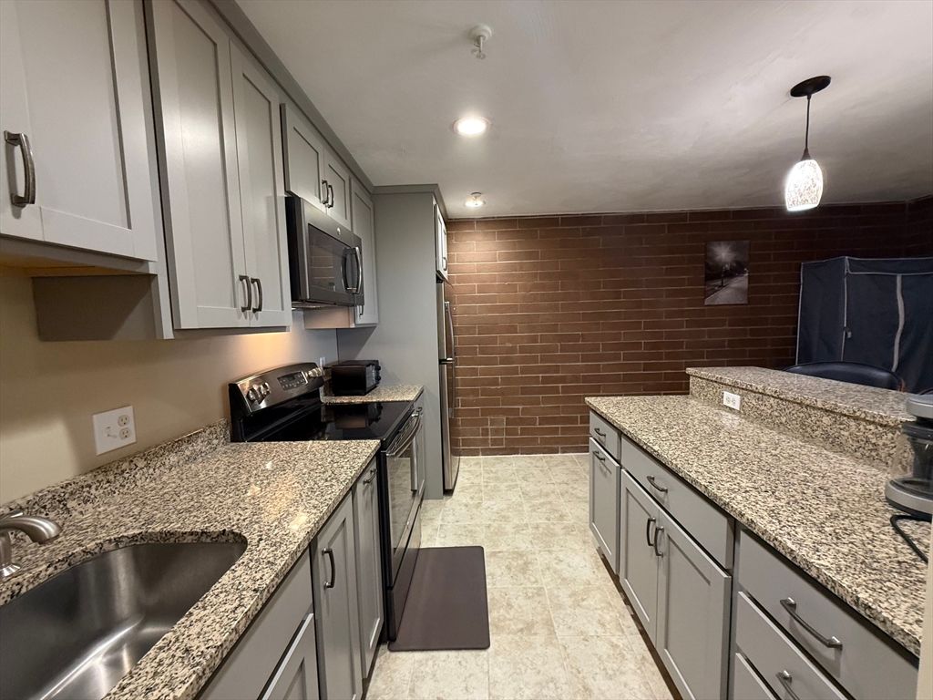 115 Squantum Street 815, Quincy, MA 02171