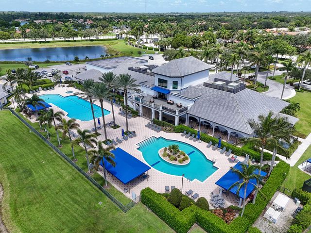 8402 Logia Circle, Boynton Beach, FL 33472
