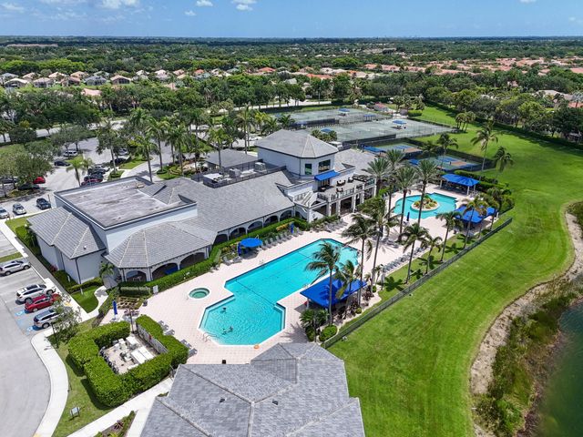 8402 Logia Circle, Boynton Beach, FL 33472