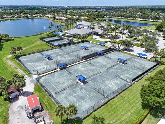 8402 Logia Circle, Boynton Beach, FL 33472