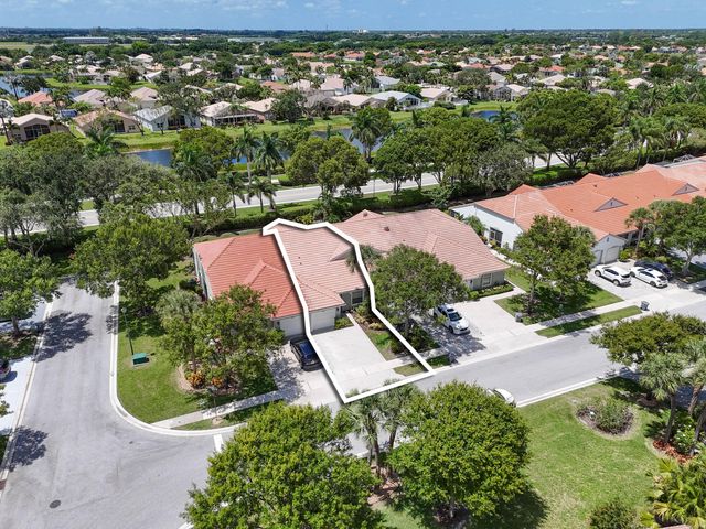 8402 Logia Circle, Boynton Beach, FL 33472