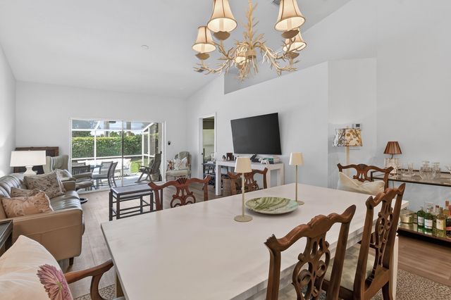 8402 Logia Circle, Boynton Beach, FL 33472