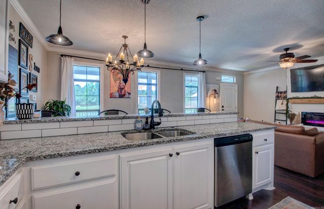 12617 Coulter Lake Rd Road, Mabelvale, AR 72103
