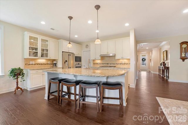 151 Johnson Manor Street, Mooresville, NC 28115