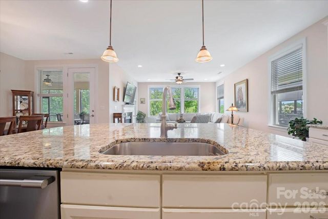 151 Johnson Manor Street, Mooresville, NC 28115