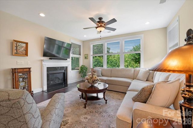 151 Johnson Manor Street, Mooresville, NC 28115