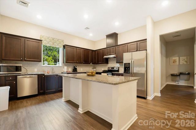 151 Johnson Manor Street, Mooresville, NC 28115