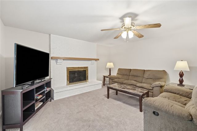 8919 Deep Forest Lane, Centerville, OH 45458