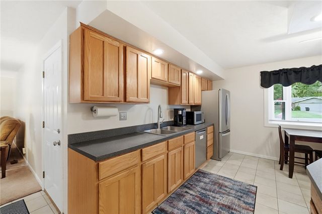 8919 Deep Forest Lane, Centerville, OH 45458