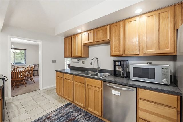 8919 Deep Forest Lane, Centerville, OH 45458