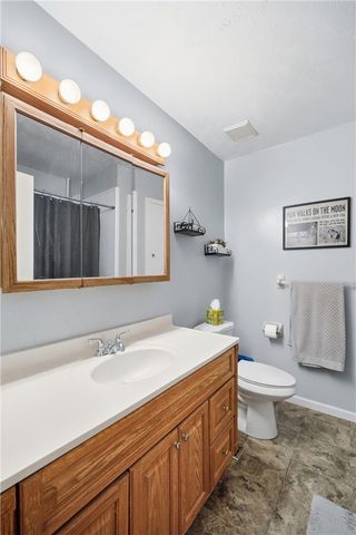 8919 Deep Forest Lane, Centerville, OH 45458