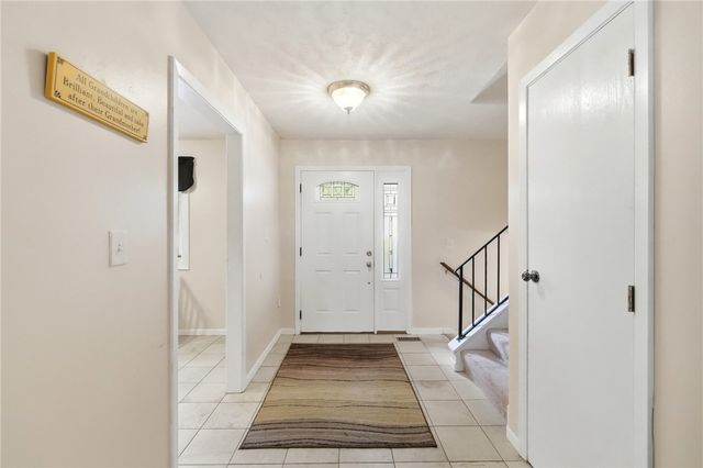 8919 Deep Forest Lane, Centerville, OH 45458