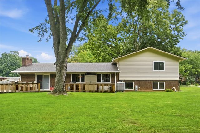 8919 Deep Forest Lane, Centerville, OH 45458