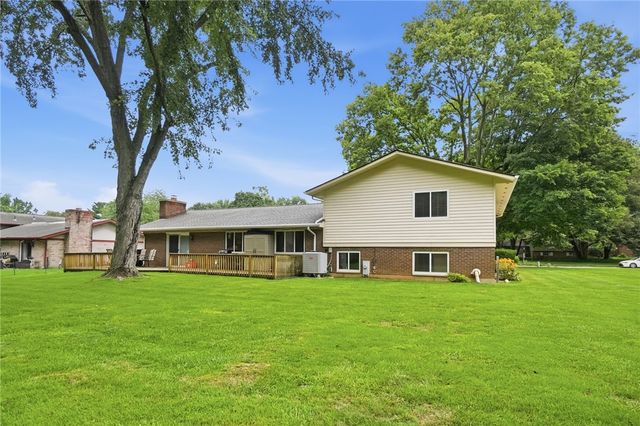 8919 Deep Forest Lane, Centerville, OH 45458